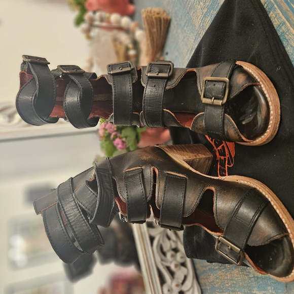 Strappy Black Leather Heeled Sandals - Picture 5 of 6